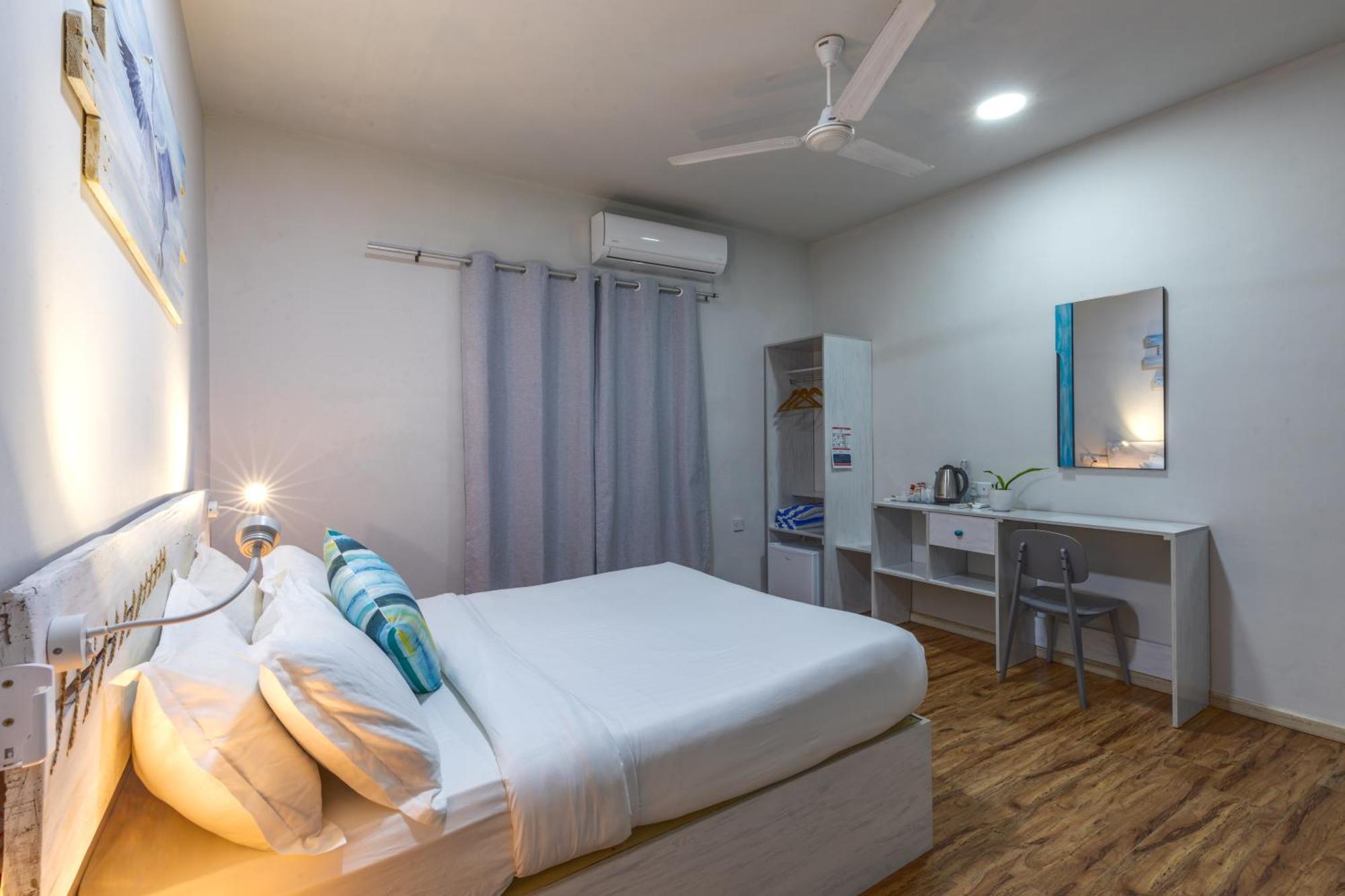 Ocean Pearl Maldives At Gulhi Island Hotel Bagian luar foto