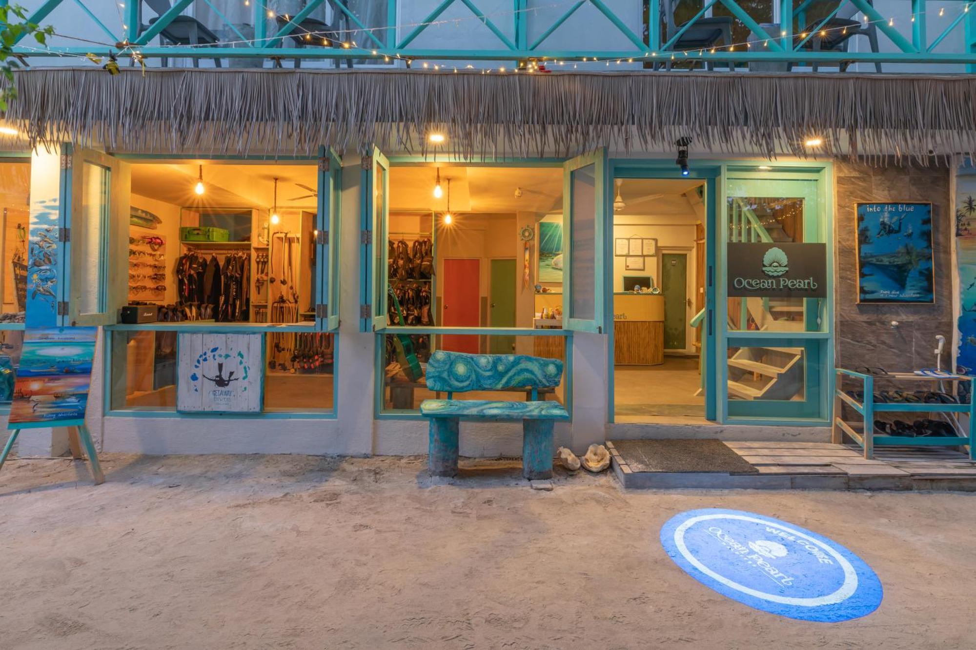 Ocean Pearl Maldives At Gulhi Island Hotel Bagian luar foto